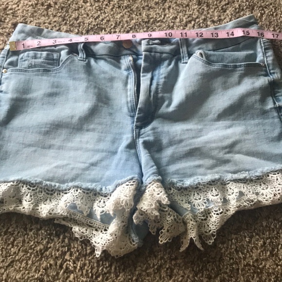 High rise shorts - Picture 2 of 4